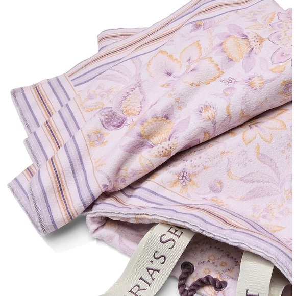 VS Backpack-able Beach Towel main image 4